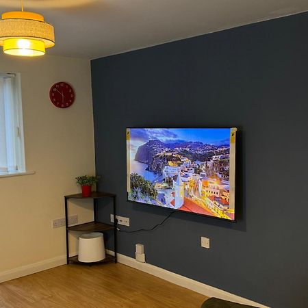 The Vogue Stay, 3 Bedrooms, 2 Bathrooms, Ideal For Jr & Oxford Hospitals, Free Carpark, Conveniently Located For Ring Road Access, 2 Miles From Oxford City Centre Easy Car & Bus Route Extérieur photo