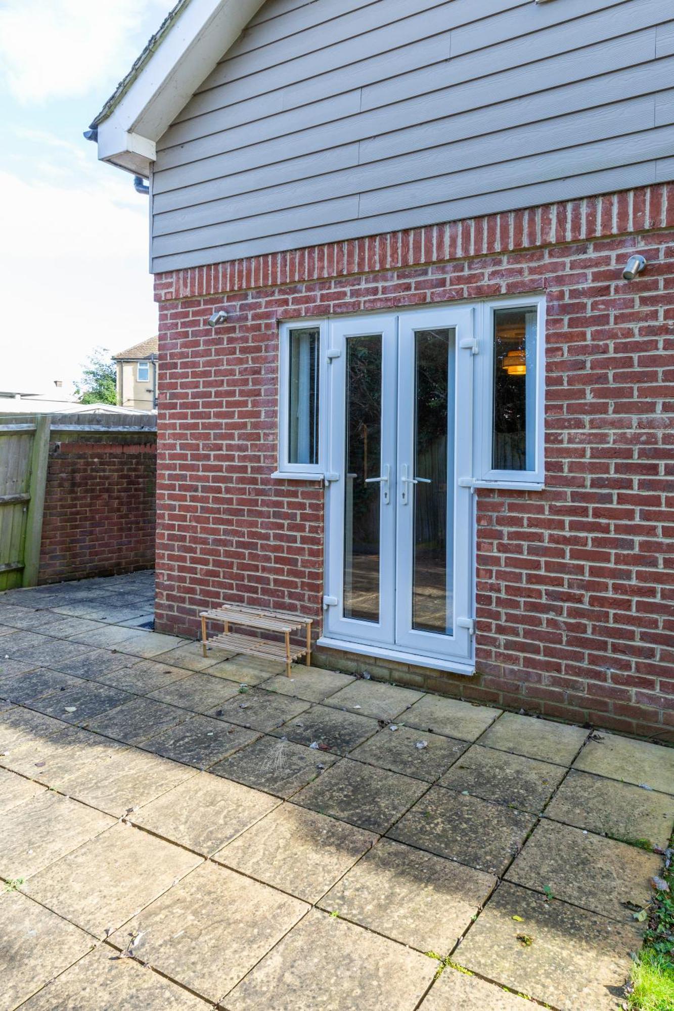 The Vogue Stay, 3 Bedrooms, 2 Bathrooms, Ideal For Jr & Oxford Hospitals, Free Carpark, Conveniently Located For Ring Road Access, 2 Miles From Oxford City Centre Easy Car & Bus Route Extérieur photo