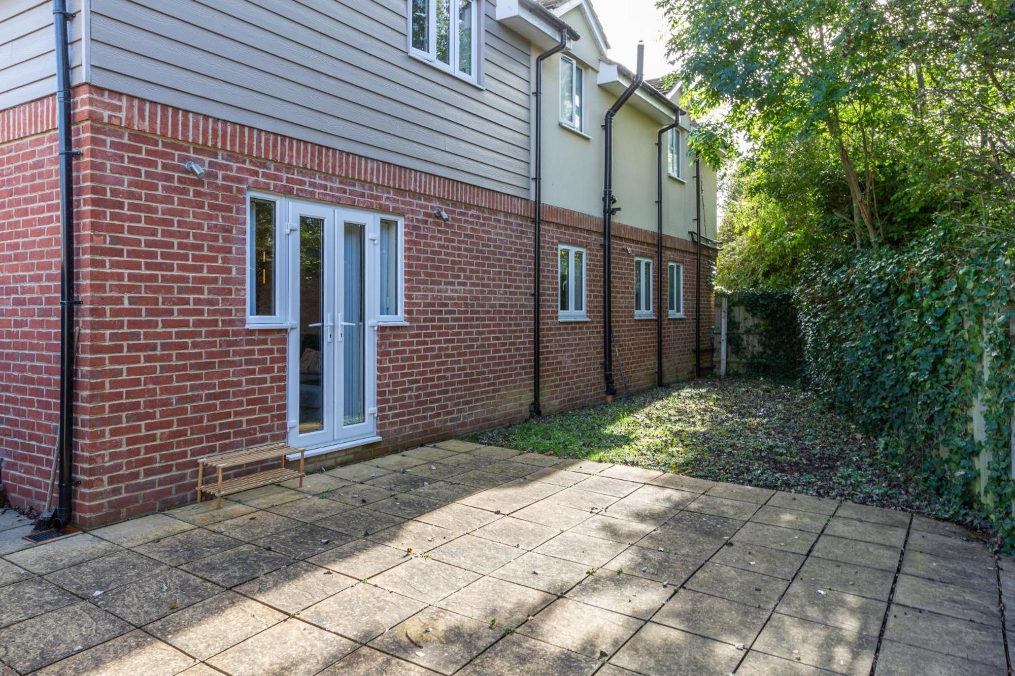 The Vogue Stay, 3 Bedrooms, 2 Bathrooms, Ideal For Jr & Oxford Hospitals, Free Carpark, Conveniently Located For Ring Road Access, 2 Miles From Oxford City Centre Easy Car & Bus Route Extérieur photo