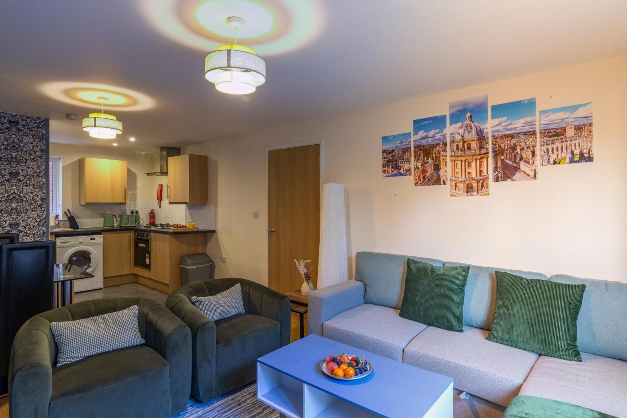 The Vogue Stay, 3 Bedrooms, 2 Bathrooms, Ideal For Jr & Oxford Hospitals, Free Carpark, Conveniently Located For Ring Road Access, 2 Miles From Oxford City Centre Easy Car & Bus Route Extérieur photo